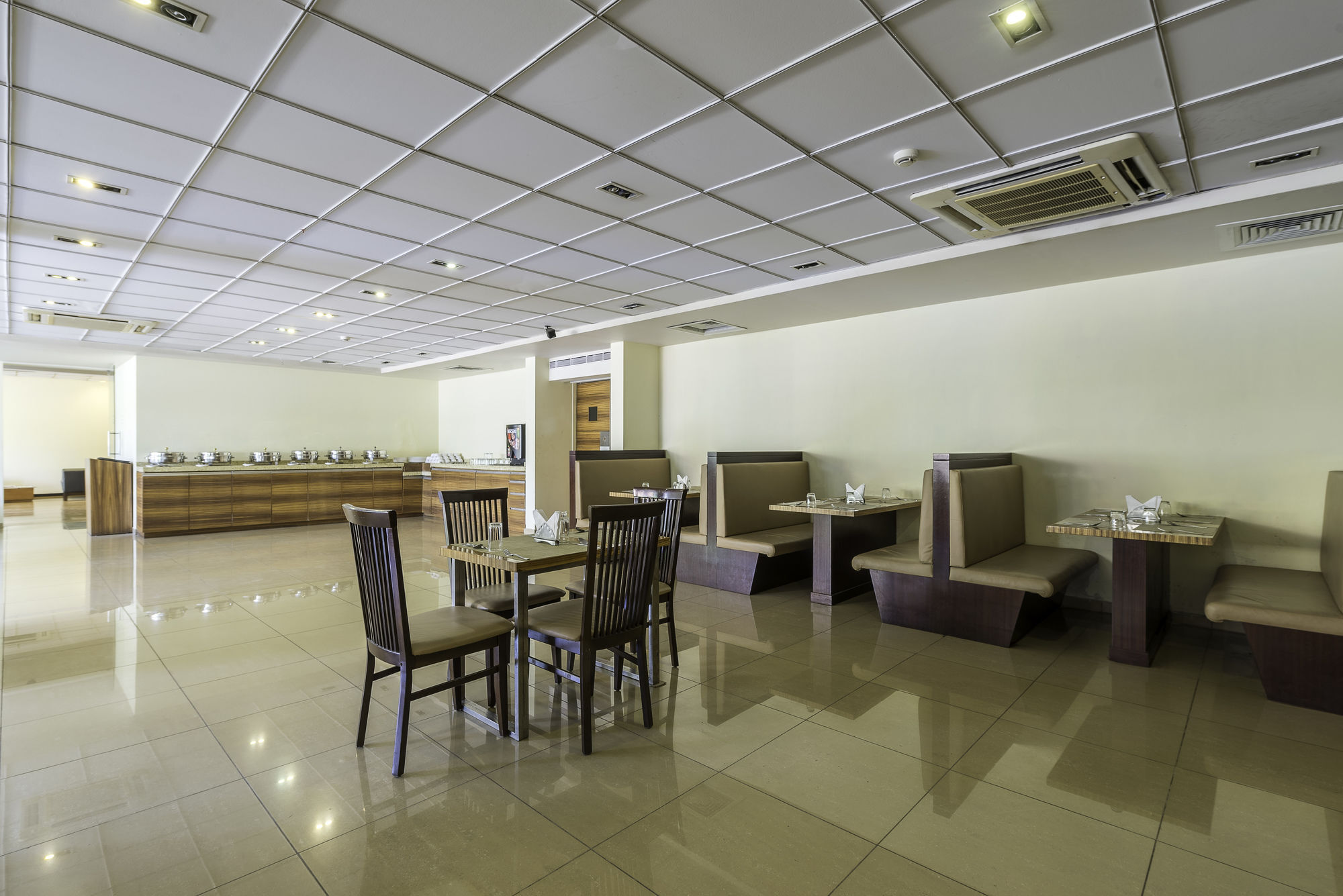 Treebo Trend Spektrum Suites Mysore Exterior foto